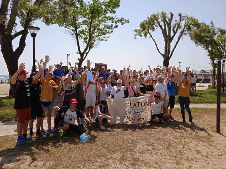 Περιβαλλοντική δράση από τα Εκπαιδευτήρια ΠΛΑΤΩΝ στην Κατερινόσκαλα