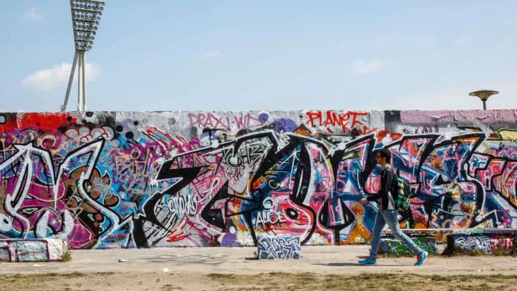 Πιερία: 16 κρούσματα – Κορονοϊός: 2.385 νέα κρούσματα σήμερα, 11 θάνατοι και 156 διασωληνωμένοι