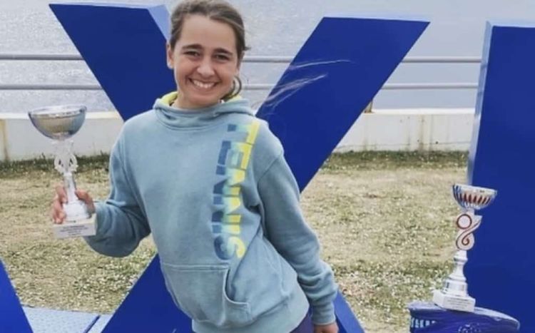 Πρωταθλήτρια Αντισφαίρισης (Τένις) από την Πιερία Πρωταθλήτρια Αντισφαίρισης (Τένις) από την Πιερία