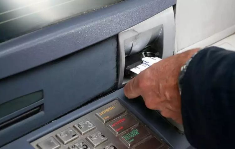 Τα έξι σενάρια για την αύξηση των συντάξεων Τα έξι σενάρια για την αύξηση των συντάξεων