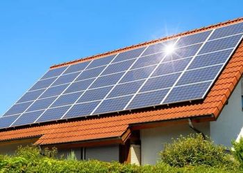 Φωτοβολταϊκά στις Στέγες: Πότε γίνονται υποχρεωτικά σε όλα τα κτήρια