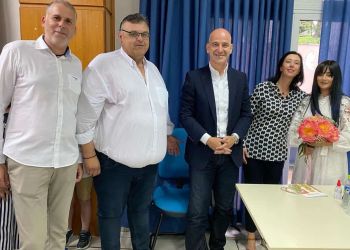 Χριστίνα Δεμερτσίδου: Μας συστήνει τον «Δημητρό τον Σκανταλιάρη»