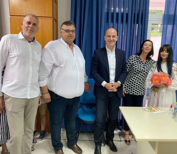 Χριστίνα Δεμερτσίδου: Μας συστήνει τον «Δημητρό τον Σκανταλιάρη»