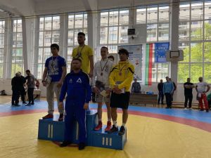 Αρχέλαος - Πάλη: Με τρία μετάλλια στις αποσκευές γύρισε η αποστολή του Αρχελάου από την Βουλγαρία. Αρχέλαος Πάλη