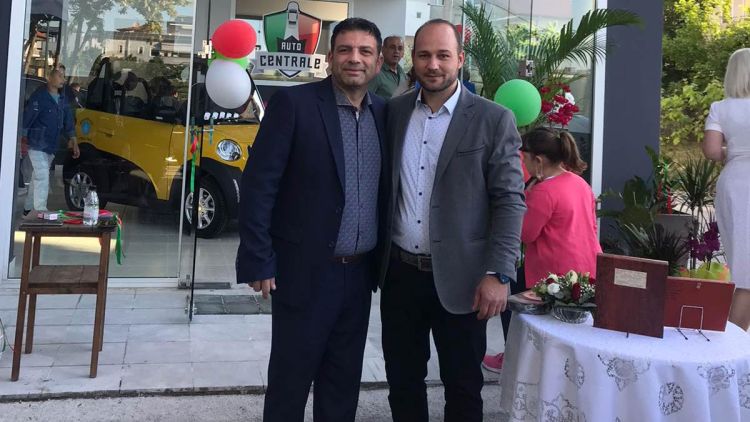 Auto Centrale: Αγορές Πωλήσεις –Ανταλλαγές Επιλεγμένων Μεταχειρισμένων Αυτοκίνητων (εικόνες + βίντεο)