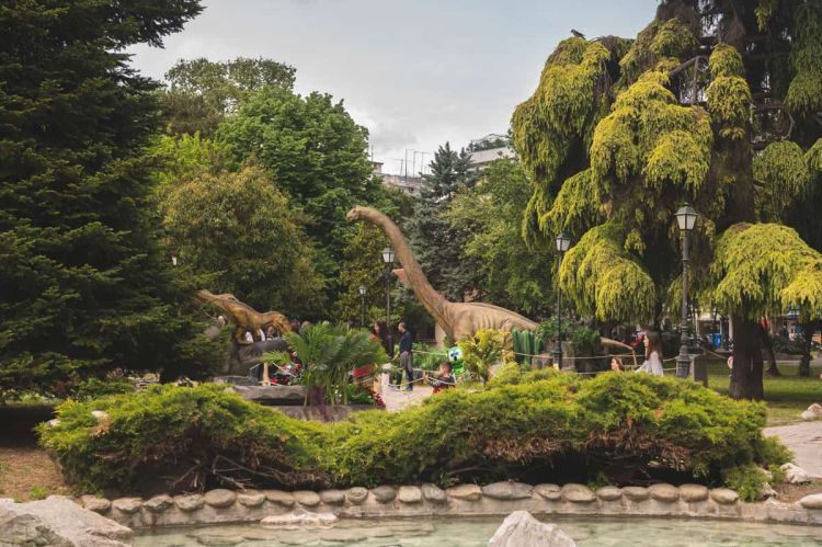 Δήμος Κατερίνης – 1ο Φεστιβάλ Πάρκου: Ενθουσιάζει τους επισκέπτες το πάρκο των δεινοσαύρων