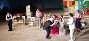 Φεστιβάλ Πάρκου: Ενθουσίασαν και καταχειροκροτήθηκαν........"ΟΙ ΗΛΙΘΙΟΙ" από το Θέατρο COMMEDIA Φεστιβάλ Πάρκου: Ενθουσίασαν και καταχειροκροτήθηκαν……..”ΟΙ ΗΛΙΘΙΟΙ” από το Θέατρο Commedia