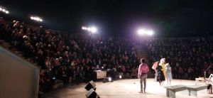 Φεστιβάλ Πάρκου: Ενθουσίασαν και καταχειροκροτήθηκαν........"ΟΙ ΗΛΙΘΙΟΙ" από το Θέατρο COMMEDIA Φεστιβάλ Πάρκου: Ενθουσίασαν και καταχειροκροτήθηκαν……..”ΟΙ ΗΛΙΘΙΟΙ” από το Θέατρο Commedia