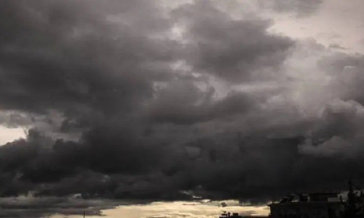 Καιρός Σήμερα: Άστατος με βροχές και σποραδικές καταιγίδες Καιρός Σήμερα: Άστατος με βροχές και σποραδικές καταιγίδες