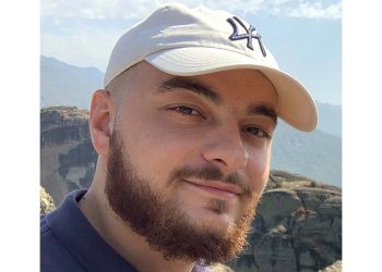 «Κανιβαλίζοντας» τις Ρούλες: Cui Bono?