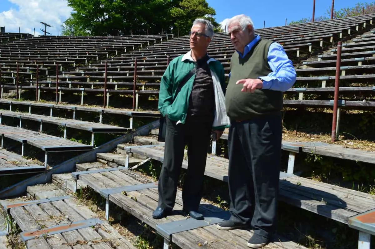 Το Φεστιβάλ Ολύμπου, το πολιτιστικό αστέρι της Πιερίας, αργοπεθαίνει! Το Φεστιβάλ Ολύμπου, το πολιτιστικό αστέρι της Πιερίας, αργοπεθαίνει!