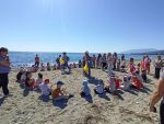 Εθελοντικός καθαρισμός της παραλίας Λεπτοκαρυάς από μαθητές των νηπιαγωγείων Δίου και (2ο 3ο) Λεπτοκαρυάς