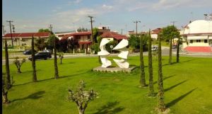 Εξωραΐζεται ο κυκλικός κόμβος στο ύψος της Αγίας Αικατερίνης