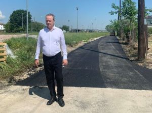 Κατερίνη: Ασφαλτοστρώσεις και παρεμβάσεις βελτίωσης οδών και πεζοδρομίων Κατερίνη: Ασφαλτοστρώσεις και παρεμβάσεις βελτίωσης οδών και πεζοδρομίων