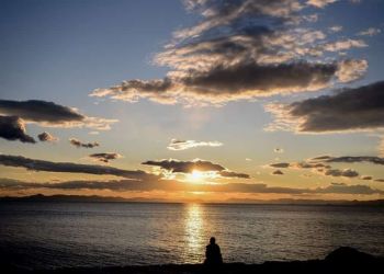 Ο Καιρός Σήμερα: Αίθριος με παροδικές νεφώσεις Ο Καιρός Σήμερα: Αίθριος με παροδικές νεφώσεις