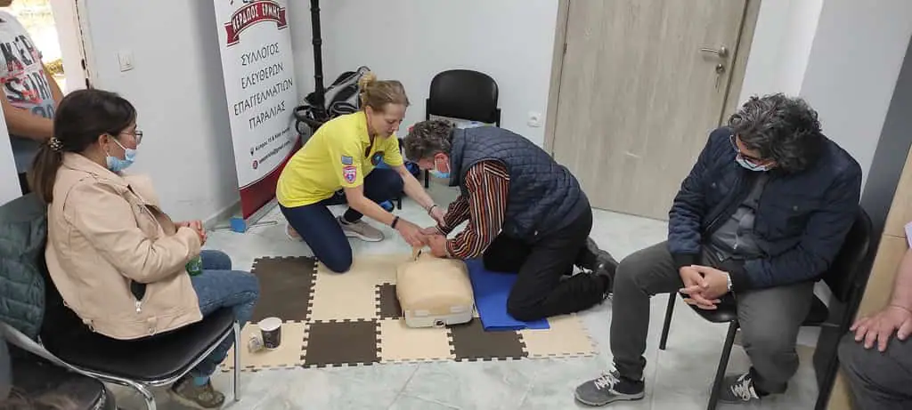 Παρουσίαση Α΄ Βοηθειών από τη Διασωστική Ομάδα Πιερίας Παρουσίαση Α΄ Βοηθειών από τη Διασωστική Ομάδα Πιερίας