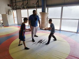 Τα Τμήματα Πάλης και Σκοποβολής του ΓΑΣ Αρχέλαος Κατερίνης υποδέχτηκαν μαθητές τριες του 19ου Δημοτικού Σχολείου Κατερίνης