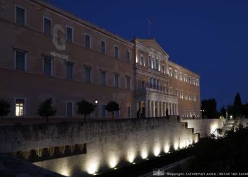 Φωταγώγηση της Βουλής για την Ημέρα Μνήμης της Γενοκτονίας του Ποντιακού Ελληνισμού