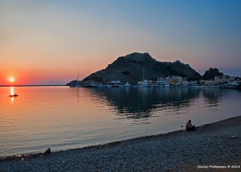 Άθως σκιάζει νώτα Λημνίας βοός