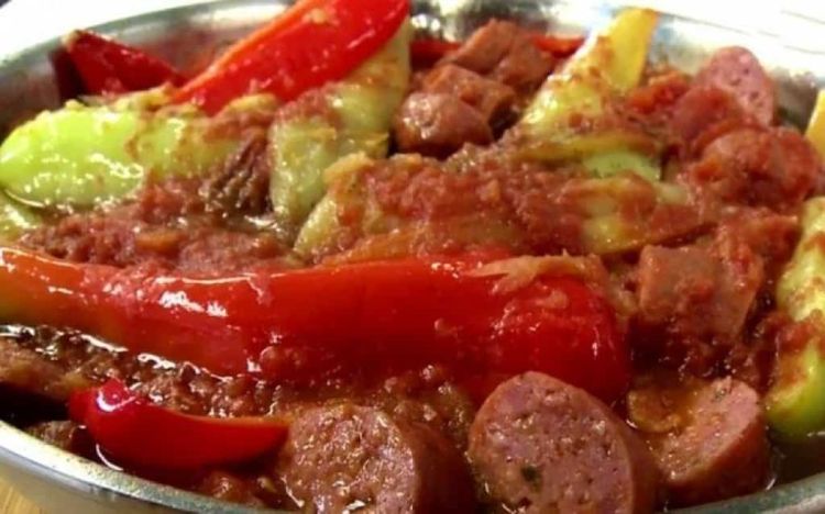 Έπιασαν οι ζέστες, καιρός για ένα εύκολο καλοκαιρινό φαγητό – σπεντζοφάι