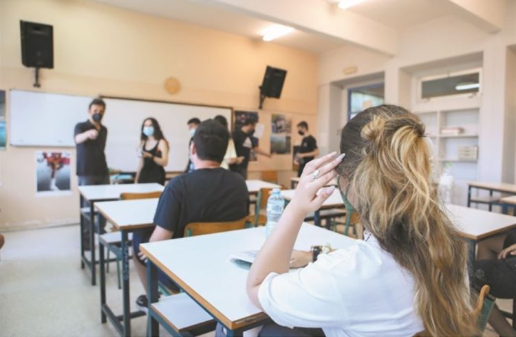 Βατερλώ στις Πανελλαδικές εξετάσεις