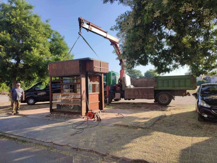 Δήμος Κατερίνης: Απομάκρυνση περιπτέρου στην οδό 19ης Μαΐου