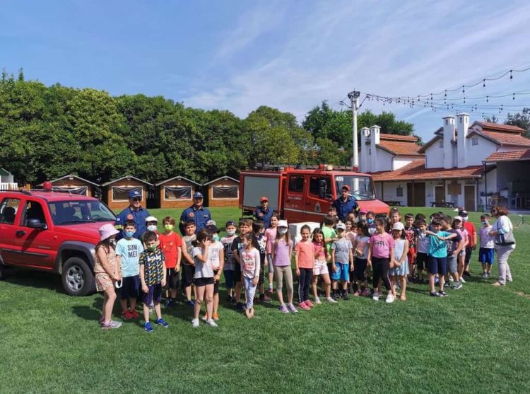 Εθελοντική Ομάδα Δράσης Ν. Πιερίας - 15 Χρόνια "Χαρίζω μια μέρα από το Καλοκαίρι μου στο Δάσος" Εθελοντική Ομάδα Δράσης Ν. Πιερίας – 15 Χρόνια “Χαρίζω μια μέρα από το Καλοκαίρι μου στο Δάσος”