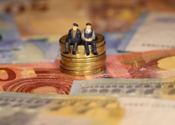 ΗΠΑ – Βρετανία: Από τη «Μεγάλη Παραίτηση», στη… «Μεγάλη Επιστροφή των Συνταξιούχων»