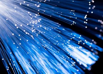 Η ΔΕΗ ξεκινά για να καλύψει 3 εκατ. σπίτια με οπτικές ίνες