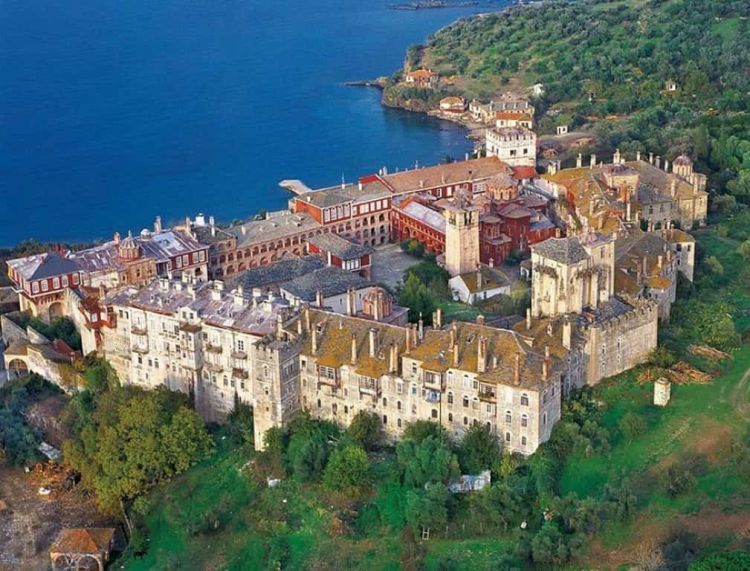 Η Ιερά Μονή Βατοπαιδίου αρωγός στο φιλανθρωπικό έργο της Ιεράς Μητροπόλεως  Κίτρους, Κατερίνης και Πλαταμώνος