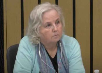 Ισόβια στη συγγραφέα του βιβλίου «Πώς να δολοφονήσετε τον σύζυγό σας» που δολοφόνησε τον δικό της