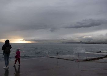 Καιρός: Πτώση θερμοκρασίας και βροχές – Που θα χρειαστούμε ομπρέλες