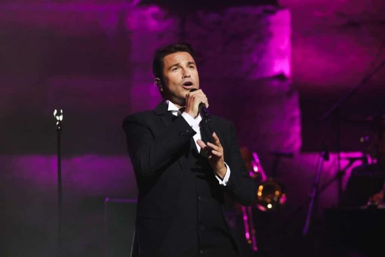 Μάριος Φραγκούλης: Mε το τραγούδι μπορούμε να βοηθήσουμε τη χώρα στις δύσκολες στιγμές Μάριος Φραγκούλης: Mε το τραγούδι μπορούμε να βοηθήσουμε τη χώρα στις δύσκολες στιγμές