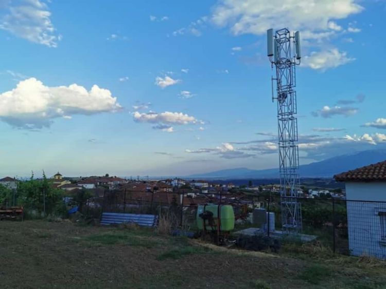 Μια κεραία  κινητής τηλεφωνίας άναψε τα αίματα  στο Δημοτικό Συμβούλιο Κατερίνης.