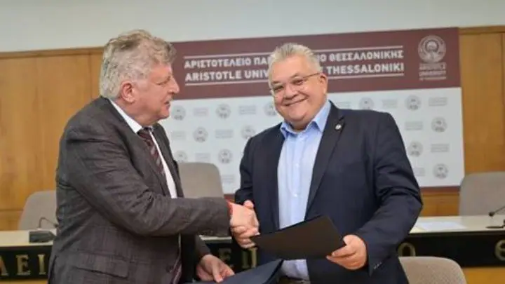 Μνημόνιο συνεργασίας του ΑΠΘ και του συνδέσμου εξαγωγών Μνημόνιο συνεργασίας του ΑΠΘ και του συνδέσμου εξαγωγών