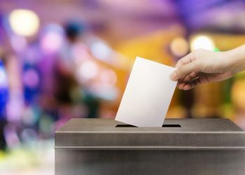 Νέα Δημοσκόπηση: Στις 9,7 μονάδες η διαφορά ΝΔ με ΣΥΡΙΖΑ