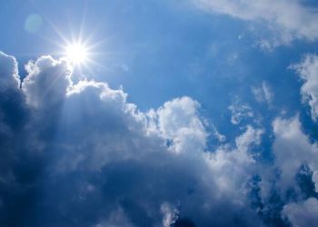 Ο Καιρός Σήμερα: Καλός και ζεστός με πρόσκαιρες νεφώσεις τις μεσημβρινές – απογευματινές ώρες