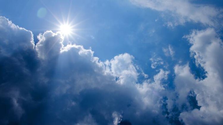 Ο Καιρός Σήμερα: Καλός και ζεστός με πρόσκαιρες νεφώσεις τις μεσημβρινές - απογευματινές ώρες Ο Καιρός Σήμερα: Καλός και ζεστός με πρόσκαιρες νεφώσεις τις μεσημβρινές – απογευματινές ώρες