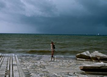 Ο καιρός «τρελάθηκε»: Έρχονται 41αρια με επικίνδυνες καταιγίδες – Πού θα χρειαστεί μεγάλη προσοχή