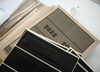 Πανελλήνιες 2022: Δείτε τα θέματα στο μάθημα της Ιστορίας,της Φυσικής και της Οικονομίας