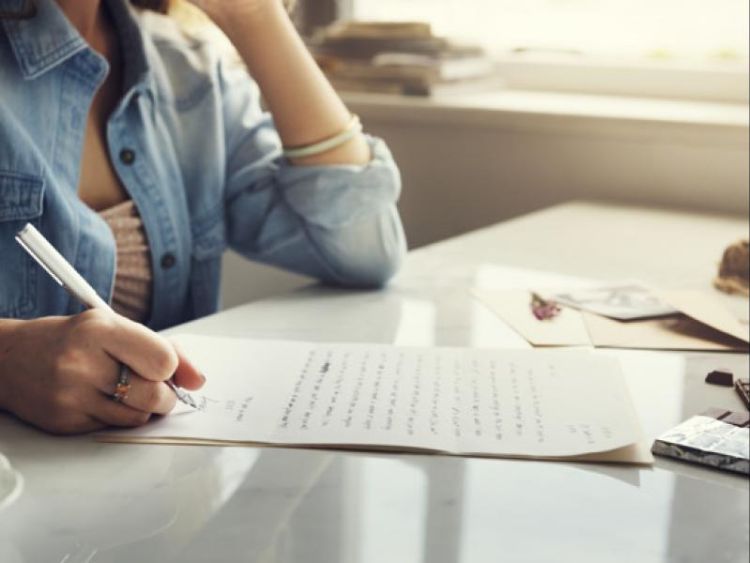 Πανελλήνιες 2022: Οι απαντήσεις στα Θέματα των Μαθηματικών και της Βιολογίας Πανελλήνιες 2022: Οι απαντήσεις στα θέματα της Νεοελληνικής Γλώσσας και Λογοτεχνίας