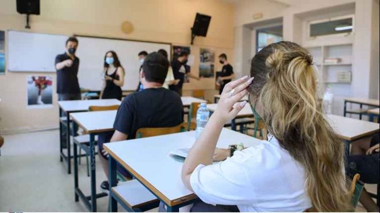 Πανελλήνιες 2022: Συνεχίζουν αύριο τα ΕΠΑΛ Πανελλήνιες 2022: Συνεχίζουν αύριο τα ΕΠΑΛ