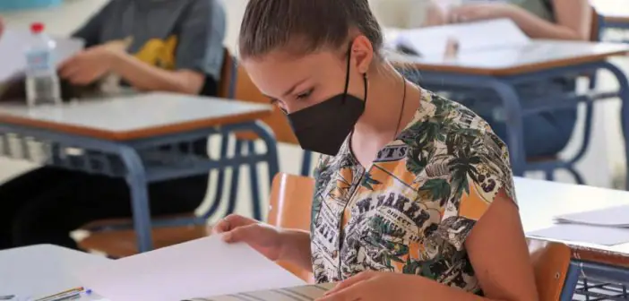 Πανελλαδικές 2022: Οι απαντήσεις σε Ιστορία, Φυσική και Οικονομία Πανελλαδικές 2022: Οι απαντήσεις σε Ιστορία, Φυσική και Οικονομία