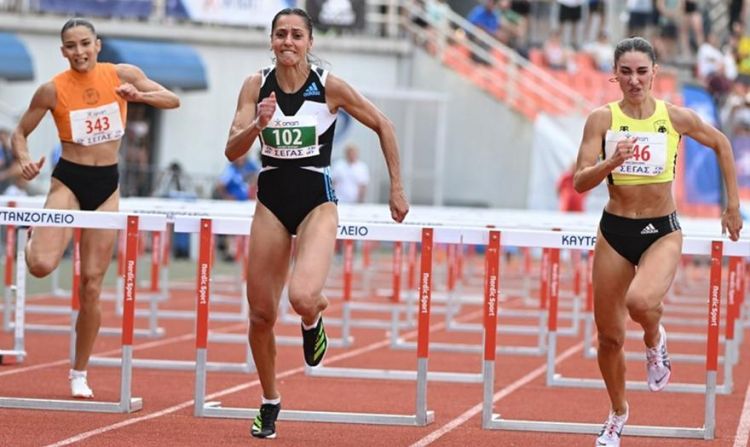 Στην κορυφή των 100μ. με εμπόδια η Πεσιρίδου σε συναρπαστικό αγώνα Στην κορυφή των 100μ. με εμπόδια η Πεσιρίδου σε συναρπαστικό αγώνα