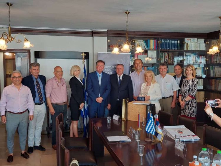 Στο Ελληνο-Σερβικό Επιμελητήριο Β. Ελλάδος, ο κος Ράντοβαν Βίσκοβιτς Πρωθυπουργός της Σερβικής Δημοκρατίας της Βοσνίας Στο Ελληνο Σερβικό Επιμελητήριο Β. Ελλάδος, ο κος Ράντοβαν Βίσκοβιτς