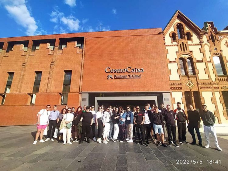 Το 2ο ΕΠΑΛ Κατερίνης στην Βαρκελώνη με το Erasmus+ ΚΑ1 Το 2ο ΕΠΑΛ Κατερίνης στην Βαρκελώνη με το Erasmus+ ΚΑ1