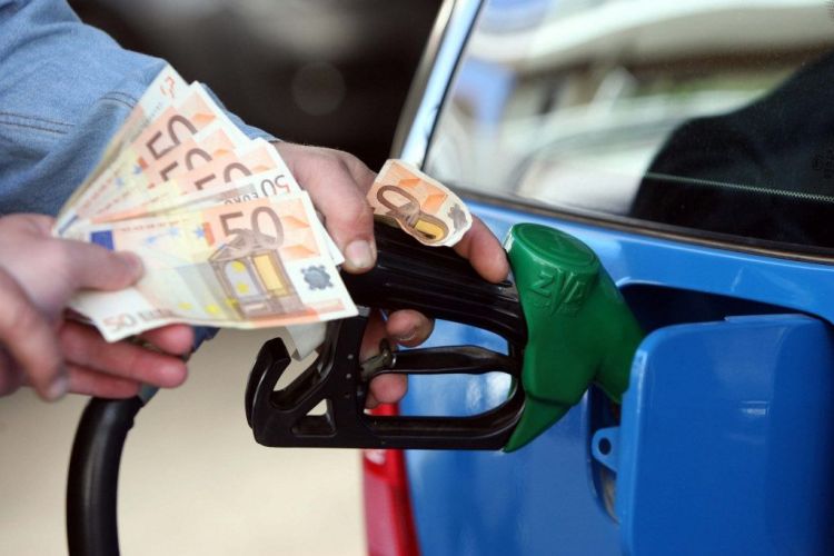 Fuel Pass 2: Έως και 100 ευρώ η επιδότηση στα καύσιμα