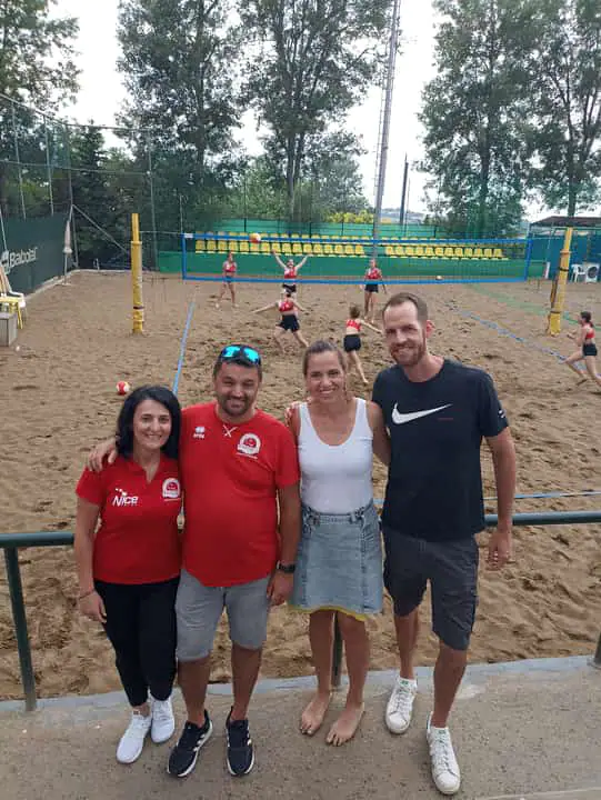 Όταν ο Αίολος Κατερίνης συνάντησε τους κορυφαίους Ολυμπιονίκες στο Beach Volley Όταν ο Αίολος Κατερίνης συνάντησε τους κορυφαίους Ολυμπιονίκες στο Beach Volley