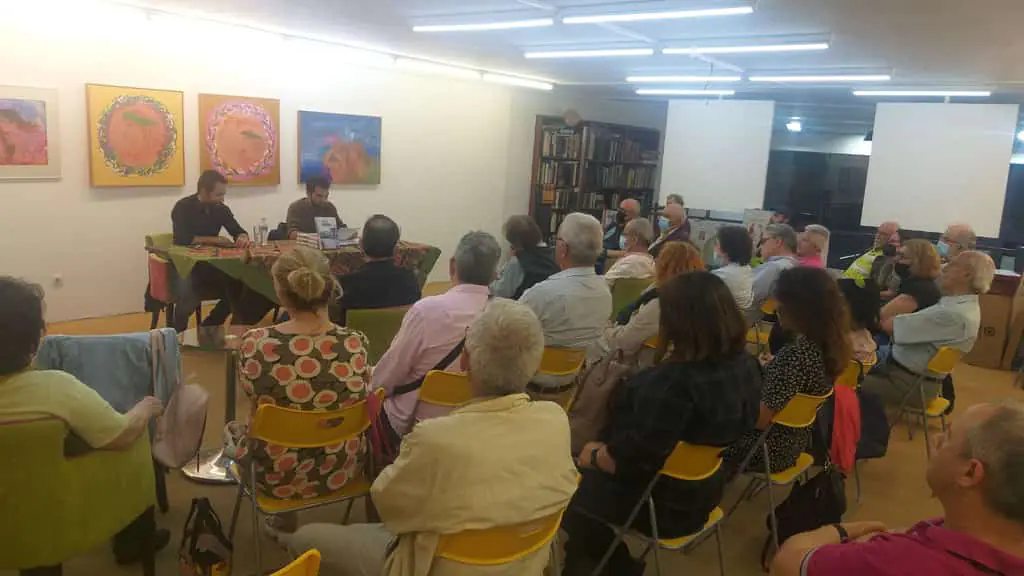 Παρουσιάστηκε η νέα έκδοση της «Σύγχρονης Εποχής» για τη Μικρασιατική Καταστροφή Αυτόματο προσχέδιο