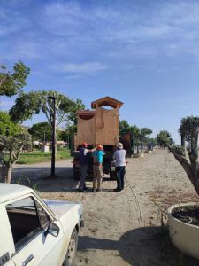 Νέα αποδυτήρια στις ακτές της Κατερίνης